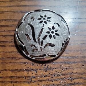 Sarah Coventry Silver tone Round Set Brooch Pendant Earrings Cut Flowers Daisy